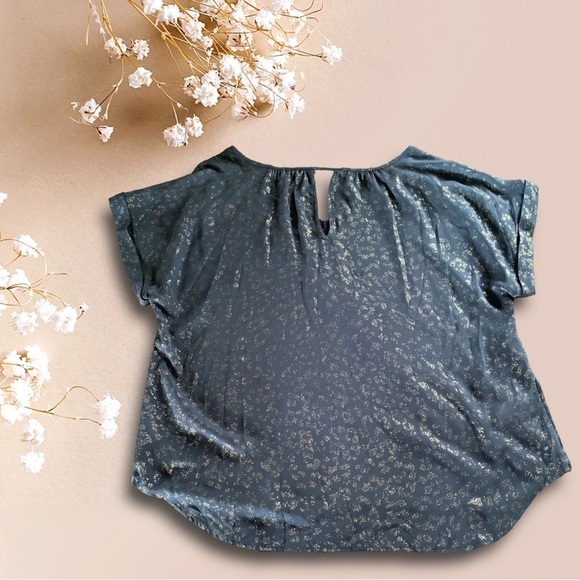 Tommy Bahama Large Black And Gold Semi Sheer Blouse Large - Picture 4 of 4